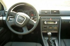 Audi A4 Avant estate car photo image 15