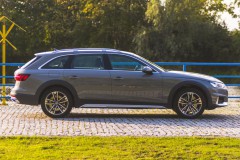 Audi A4 2019 Allroad universāla foto attēls 5