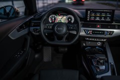 Audi A4 2019 Allroad universāla foto attēls 8