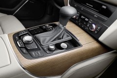 Audi A6 2011 sedana foto attēls 6