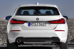 BMW 1 sērijas 2019 F40 hečbeka foto attēls 12