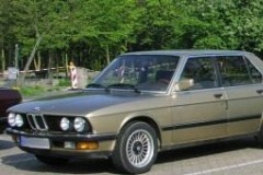 BMW 5 sērijas 1981 E28 sedana foto attēls 6