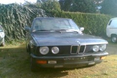 BMW 5 sērijas 1981 E28 sedana foto attēls 2