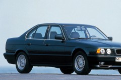 BMW 5 sērijas 1988 E34 sedana foto attēls 3