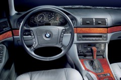 BMW 5 sērijas 1995 E39 sedana foto attēls 9