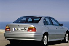 BMW 5 sērijas 2000 E39 sedana foto attēls 2