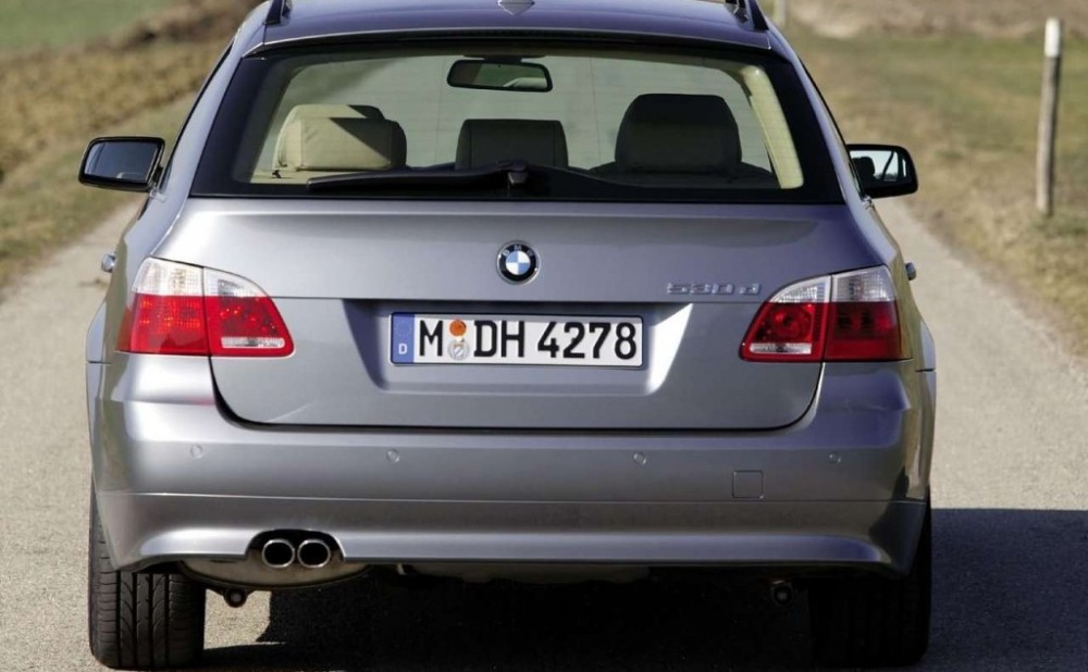 BMW 5 series 2004 Touring E61 Estate car (2004 - 2007) reviews