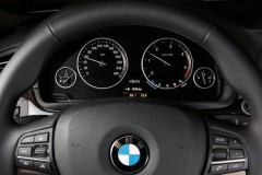 BMW 5 series Touring F10 estate car photo image 10