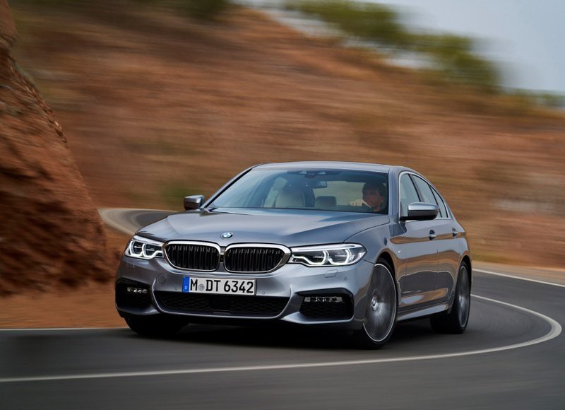 BMW 5 sērija 2016 foto attēls