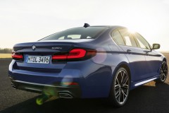 BMW 5 sērijas 2020 G30 sedana foto attēls 11