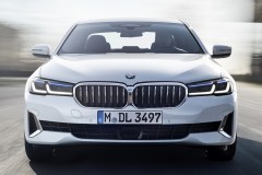 BMW 5 sērijas 2020 G30 sedana foto attēls 12