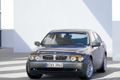 BMW 7 serie E65/E66 sedan foto 7