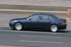 BMW 7 serie E65/E66 sedan foto 14