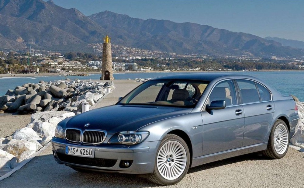 Read BMW 7 SERIES E65 E66 Owners Users Manual 2002-2008 