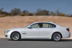 BMW 7 sērijas 2012 F01/02 foto attēls 9