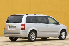 Chrysler Grand Voyager minivan foto 4