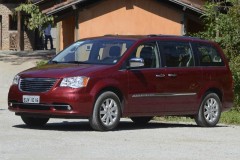 Chrysler Grand Voyager minivan foto 7