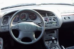 Honda Accord 2001 hatchback foto 11