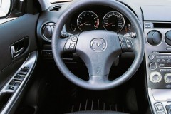 Mazda 6 2002 hečbeka foto attēls 3