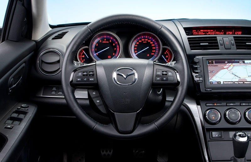  Mazda 6 2010 Sedán (2010 - 2013) opiniones, especificaciones técnicos,  precios