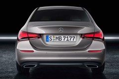 Mercedes A clase 2018 V177 sedan foto 4