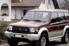 Mitsubishi Pajero 1991 foto attēls 4