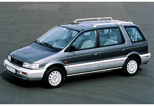 Mitsubishi Space Wagon 1991 photo image