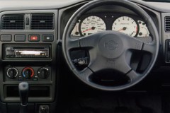 Nissan Almera 1995 hatchback photo image 5