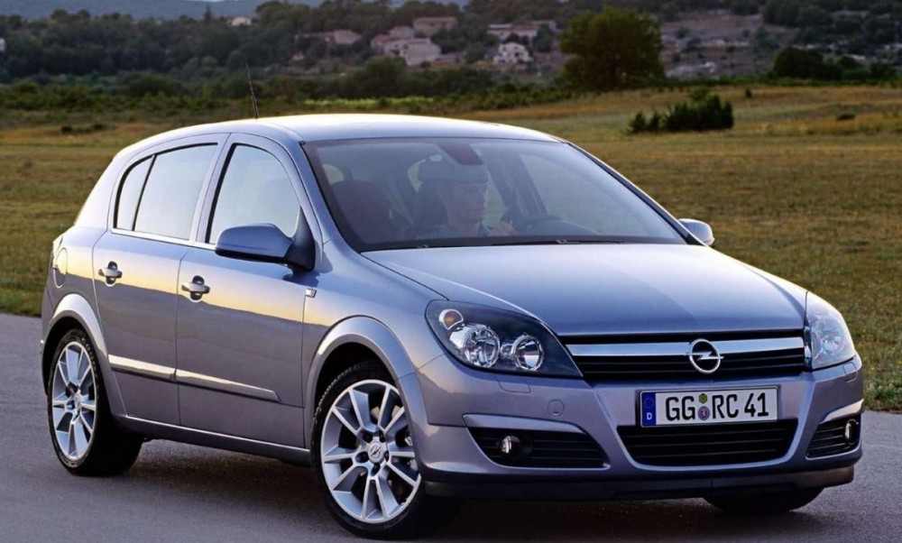Review : Opel Astra H ( 2004 – 2009 ) - Almost Cars Reviews
