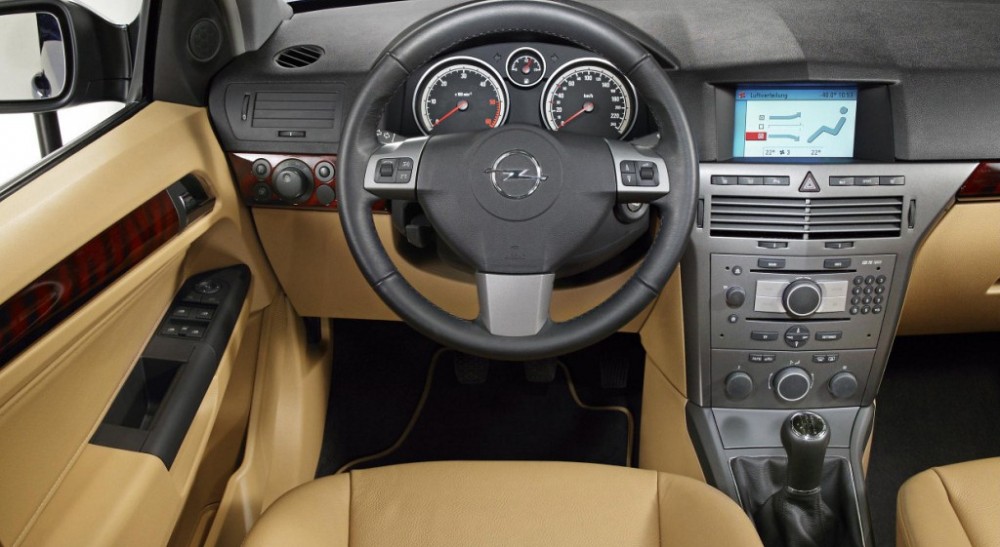  Opel Astra 2004 familiar / familiar (2004 - 2007) opiniones, datos técnicos, precios