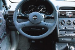 Opel Corsa 1993 foto attēls 10