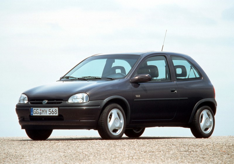 Opel Corsa 1993 foto attēls