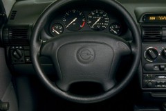Opel Corsa 1997 foto attēls 11