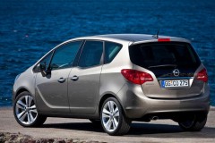 Opel Meriva minivan foto 10