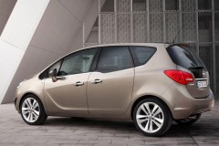 Opel Meriva minivan foto 11