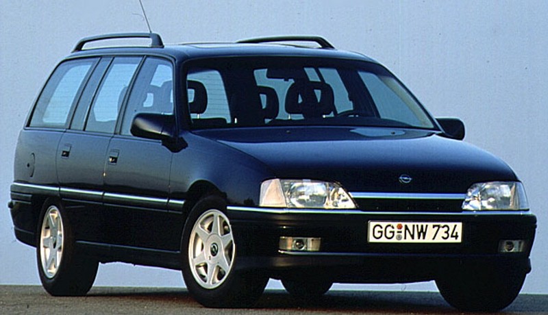 Opel Omega 1989 foto attēls