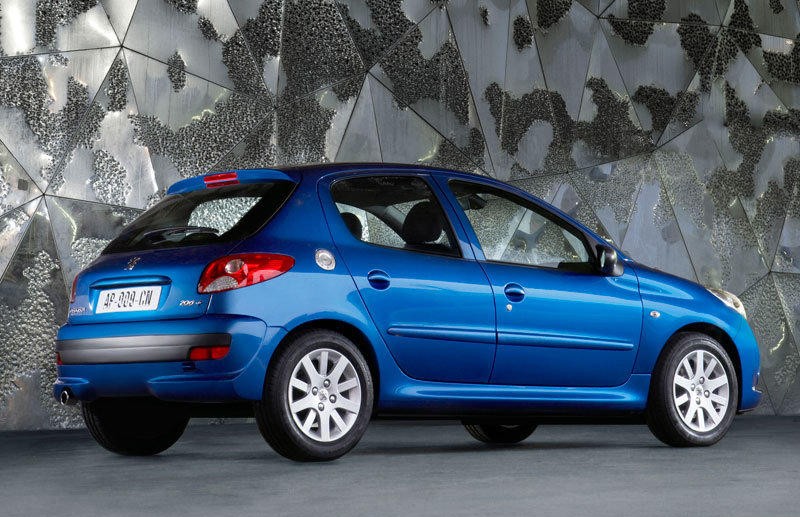 Peugeot 206 2009 Hatchback (2009 - 2013) reviews, technical data, prices