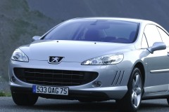 Silver Peugeot 407 2005 coupe front