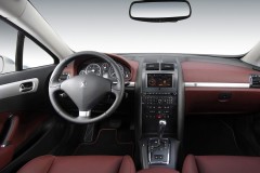 Peugeot 407 2005 kupejas Salons - instrumentu panelis, vadītāja vieta