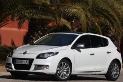 Renault Megane 2010 hečbeka foto attēls 4