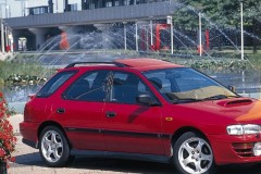 Subaru Impreza 1993 universāla foto attēls 1