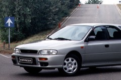 Subaru Impreza 1998 familiar foto 2