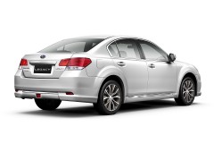 Subaru Legacy 2009 sedana foto attēls 2