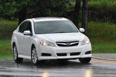 Subaru Legacy 2009 sedana foto attēls 10