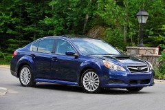Subaru Legacy 2009 sedana foto attēls 13
