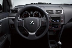 Suzuki Swift hatchback foto 2