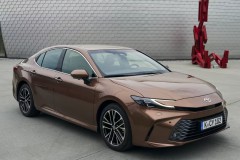 Toyota Camry 2023 foto attēls 2