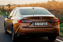 Toyota Camry 2023 foto attēls 6