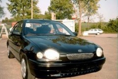 Toyota Corolla 1997 hečbeka foto attēls 21
