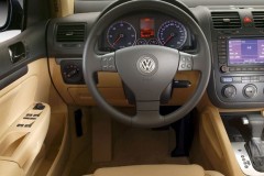 Volkswagen Golf 2003 5 hatchback foto 6